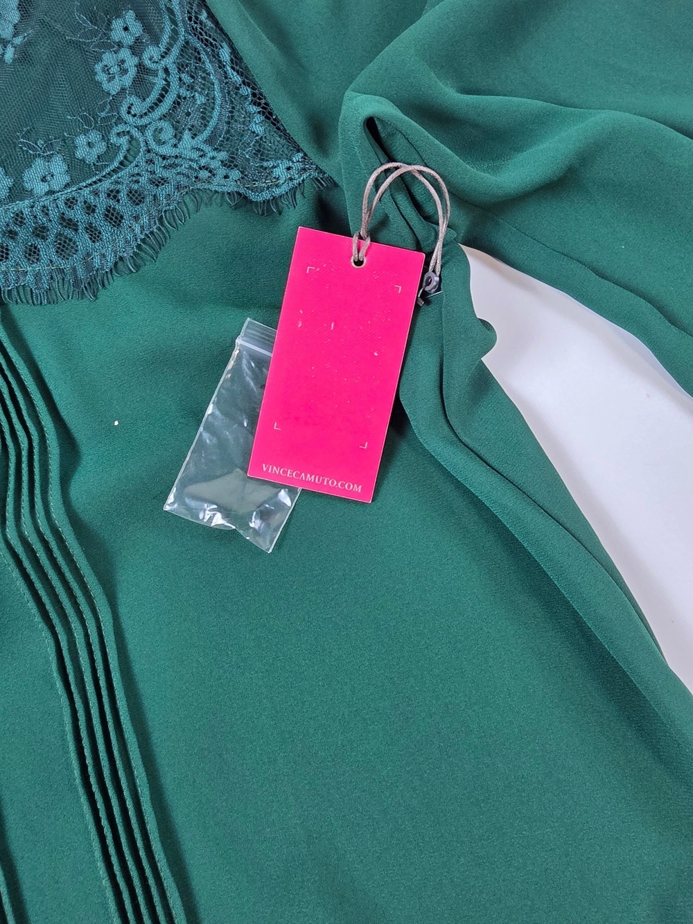 Vince Camuto Women's Emerald Green Lace Yoke Blouse NWT - Picture 7 of 10